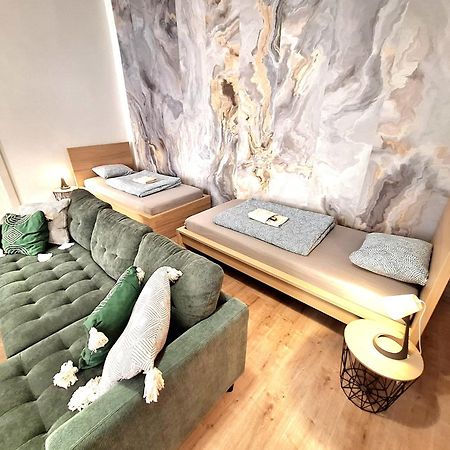 Apartment Emma - Old Town Μπρατισλάβα Εξωτερικό φωτογραφία