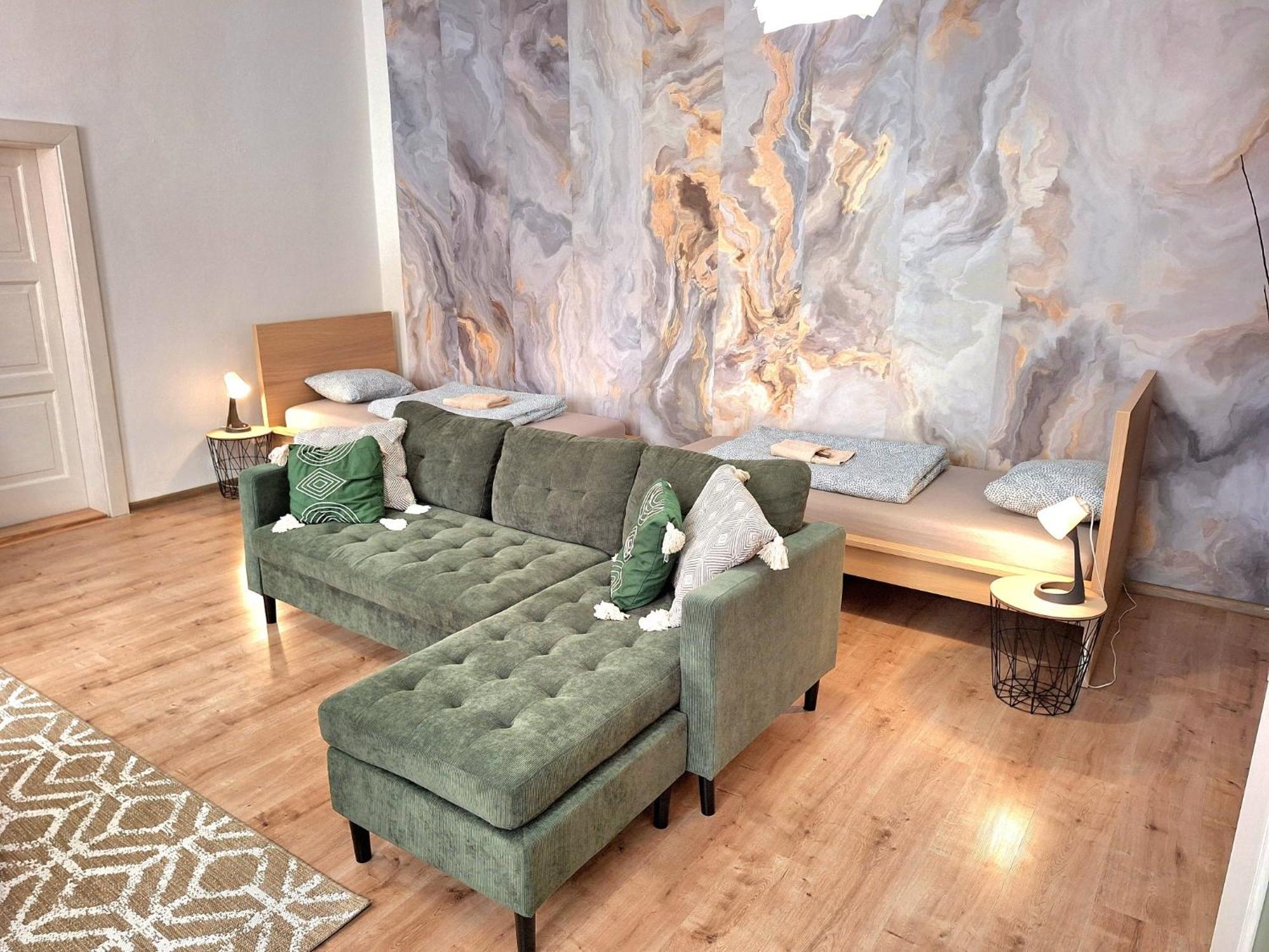 Apartment Emma - Old Town Μπρατισλάβα Εξωτερικό φωτογραφία