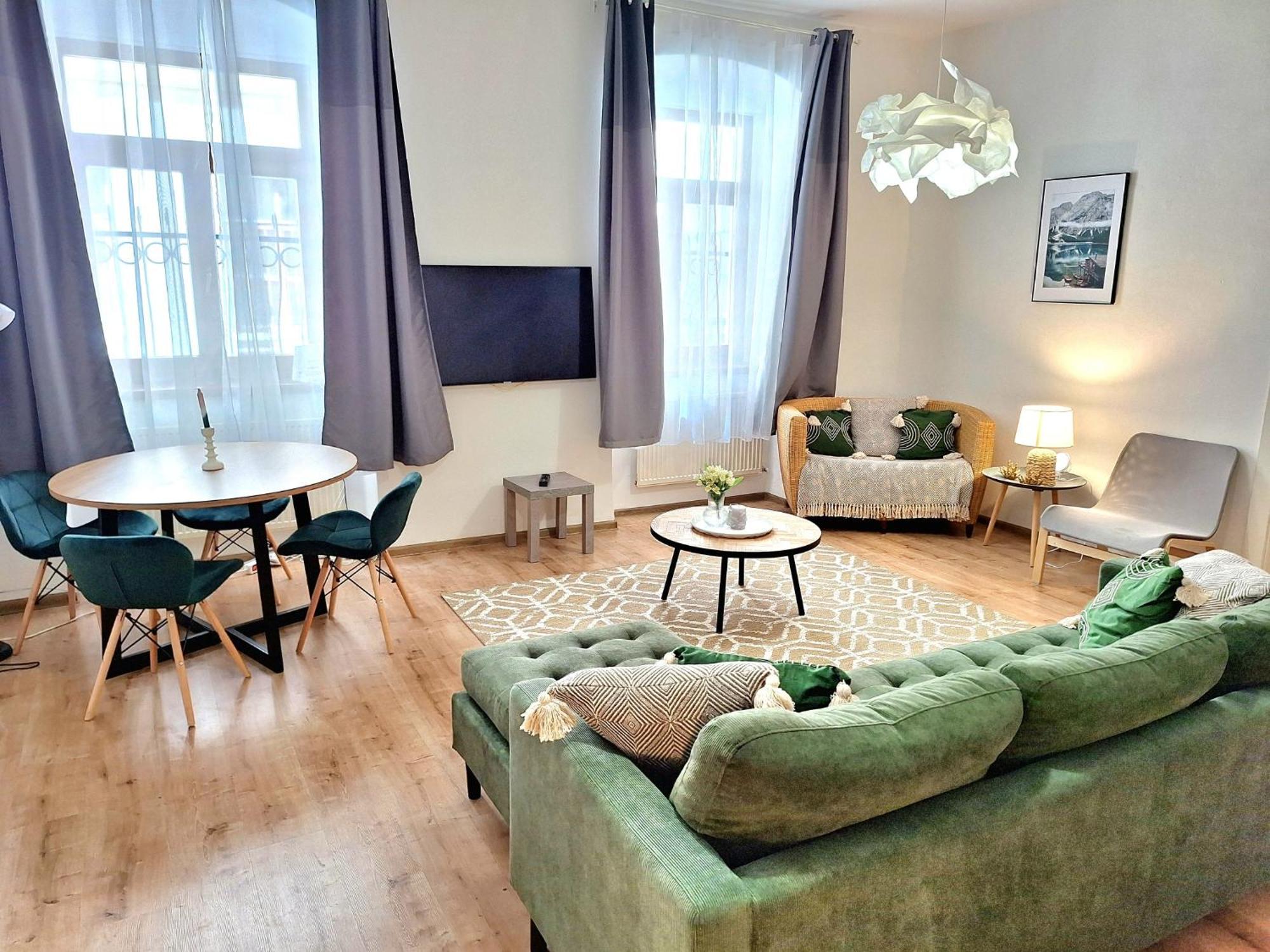 Apartment Emma - Old Town Μπρατισλάβα Εξωτερικό φωτογραφία